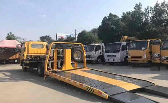 雨湖区汽车中途维修案例